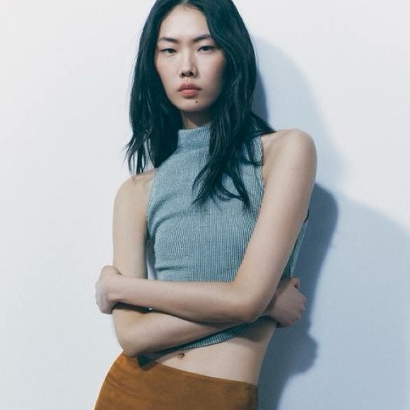 Zara NWOT Shiny Halter Top Size Medium - Picture 4 of 4